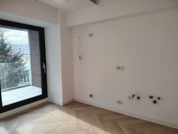 Apartament cu 2 camere semidecomandat în Unirii