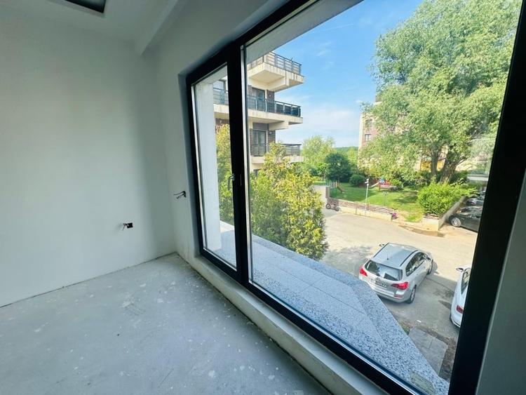 Duplex cu 4 camere cu Canalizare în Corbeanca