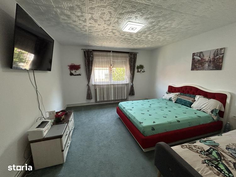 Vand casa din caramida, st.494 mp, sc.131 mp, cu 4 cam.2 bai, moderna - 11