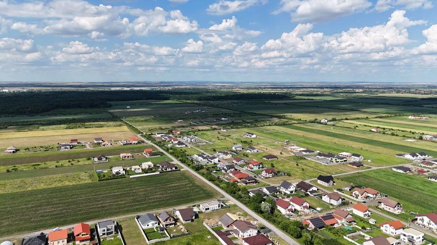 Teren Construcții intravilan de 956 mp, în Moșnița Nouă