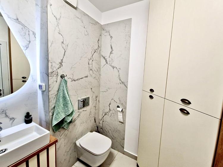 Apartament cu 2 camere semidecomandat, mobilat în Colentina