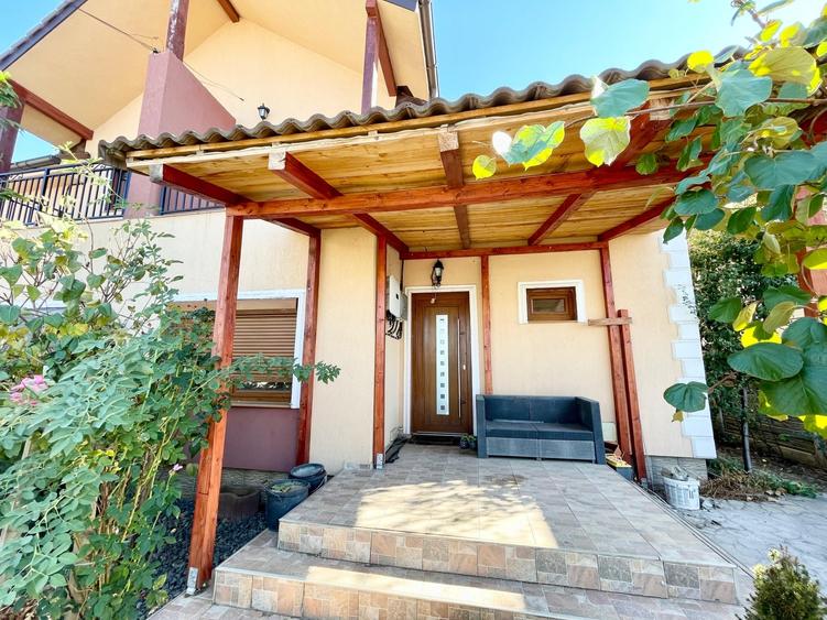 Duplex cu 5 camere cu Teren 380 Mp în Dumbrăvița