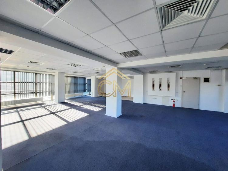 Spațiu comercial, de 140 mp, în Hipodrom 2