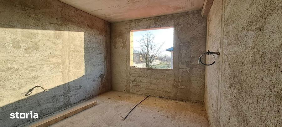 Casă cu 4 camere cu Teren 415 Mp în Dragomirești-Vale