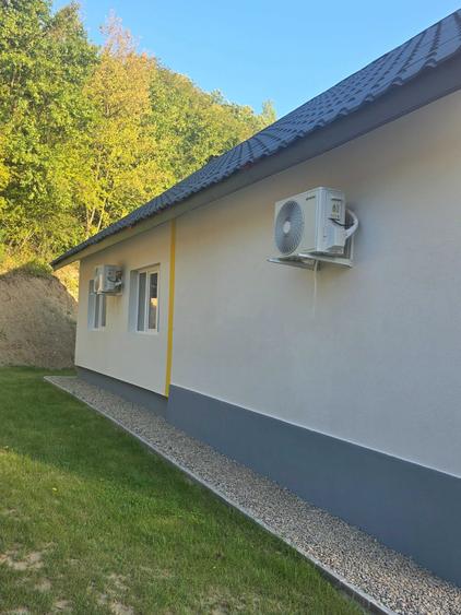 Casă cu 3 camere în Leșnic