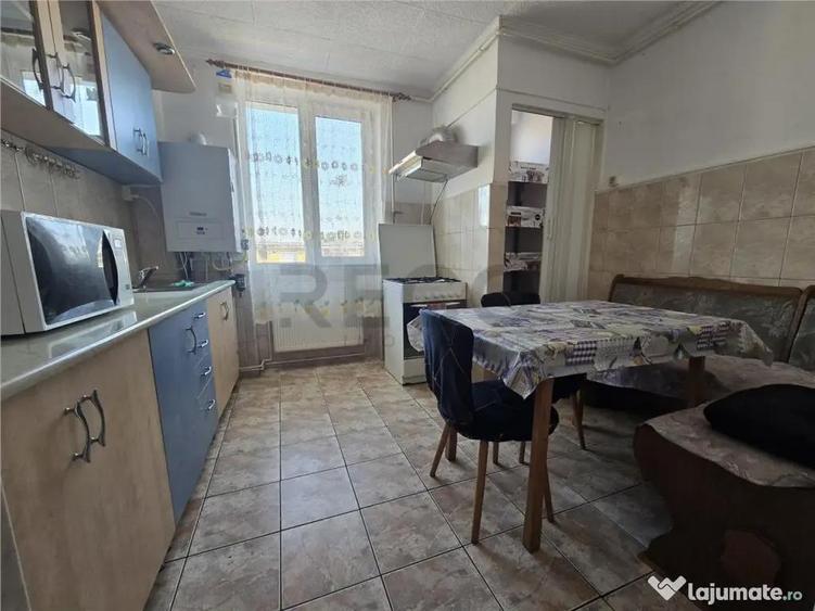 Apartament cu 2 camere semidecomandat în Central
