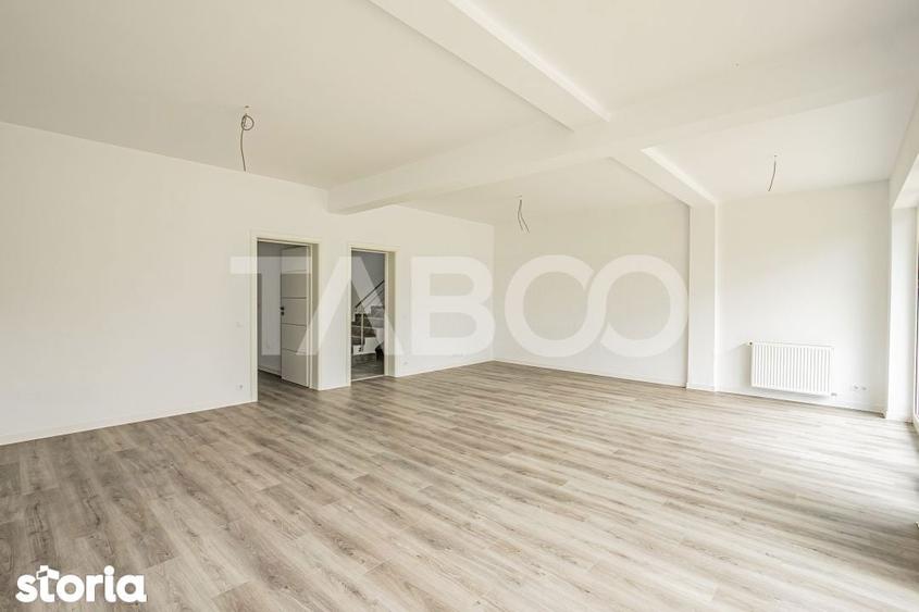 Casă cu 4 camere decomandat cu Teren 177 Mp în Central