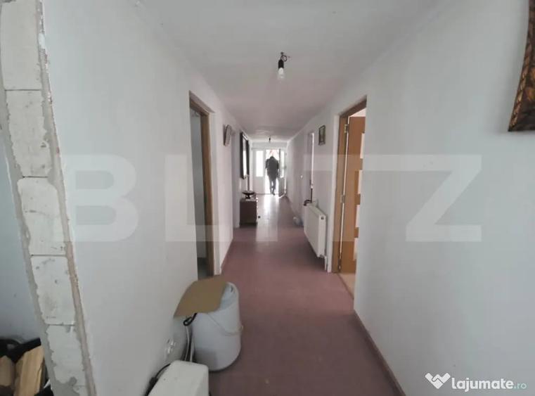 Casă cu 3 camere cu Teren 500 Mp în Central
