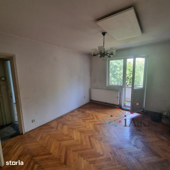 Apartament cu 2 camere semidecomandat în Florilor