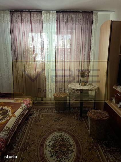 Apartament cu 2 camere semidecomandat în Golăiești