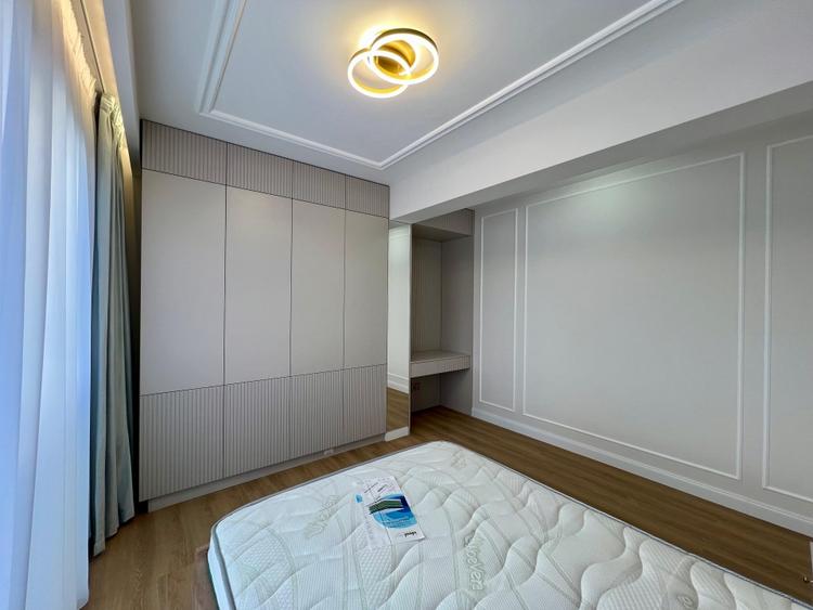 Apartament cu 3 camere decomandat, mobilat în Între Lacuri