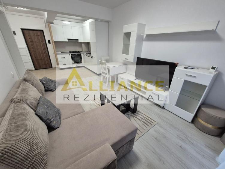 Apartament cu 2 camere decomandat, mobilat în Sud