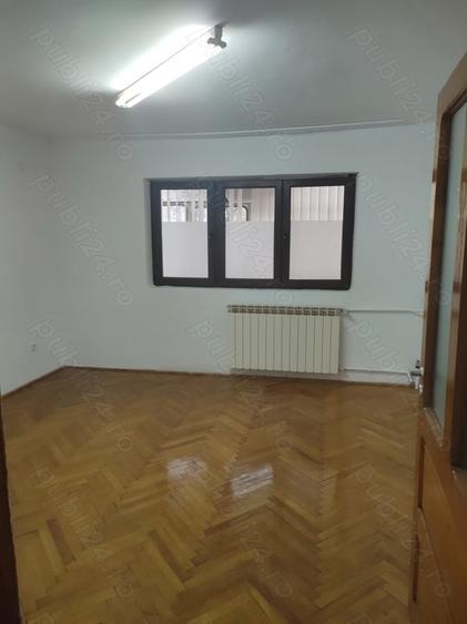 Casă cu 3 camere în Lipovei