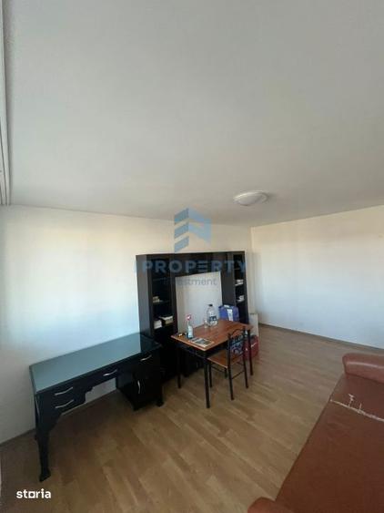 Apartament cu 3 camere, mobilat în Berceni