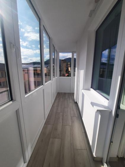 Apartament cu 3 camere decomandat în Mărăței