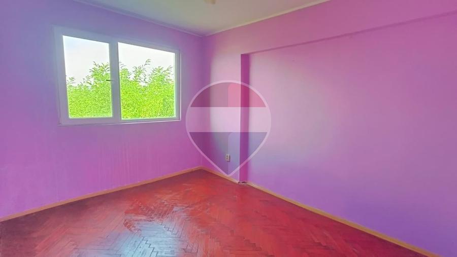 Apartament cu 3 camere decomandat în Micro 13
