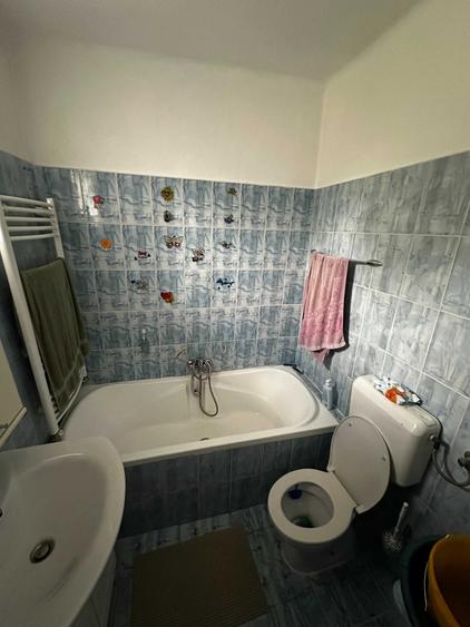 Casă cu 4 camere în Pericei