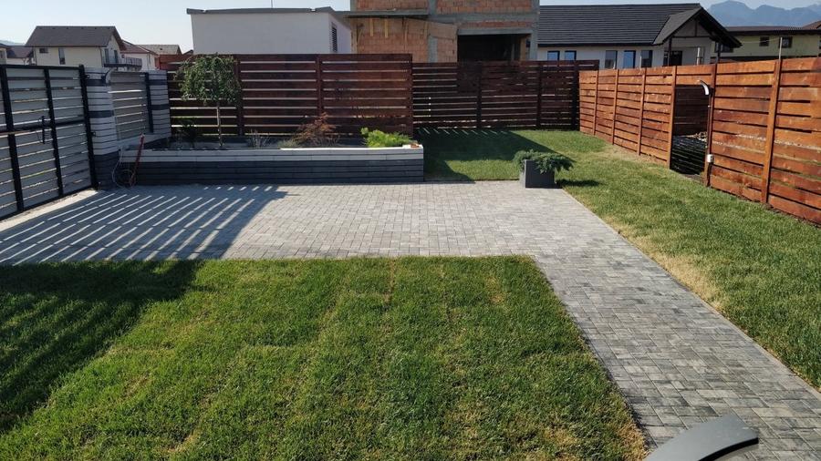 Casă cu 4 camere cu Teren 380 Mp în Tărlungeni