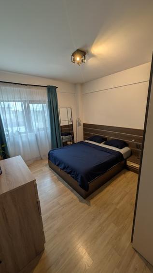 Apartament cu 3 camere în Zorilor