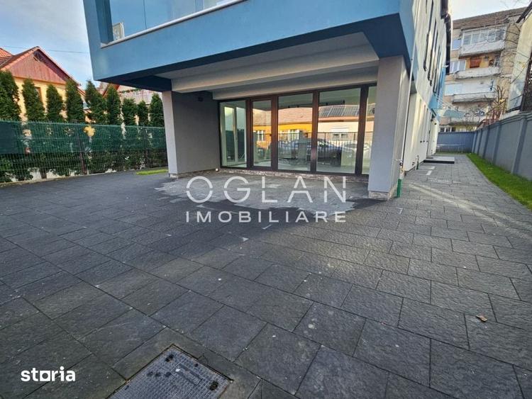 Spațiu comercial, de 40 mp, în Hipodrom 2