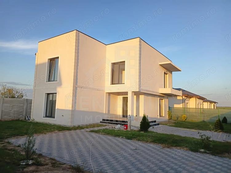 Casă cu 1 camere cu Teren 412 Mp în Central