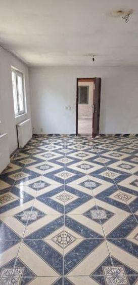 Casă cu 4 camere în Bereasca