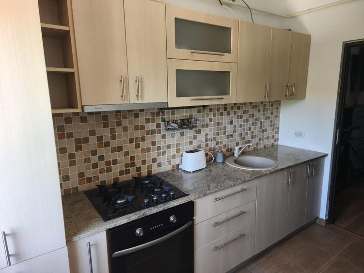 Apartament cu 2 camere decomandat în Bucium