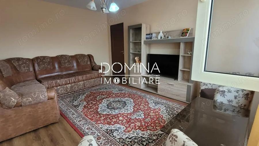 Apartament cu 3 camere semidecomandat în Plopilor