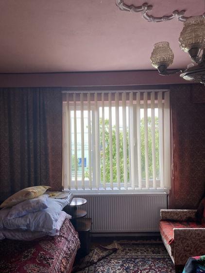 Casă cu 3 camere cu Teren 160 Mp în Central