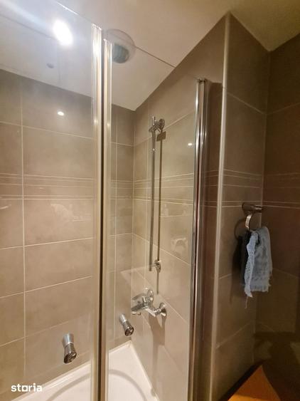 Apartament cu 3 camere decomandat în Dudești