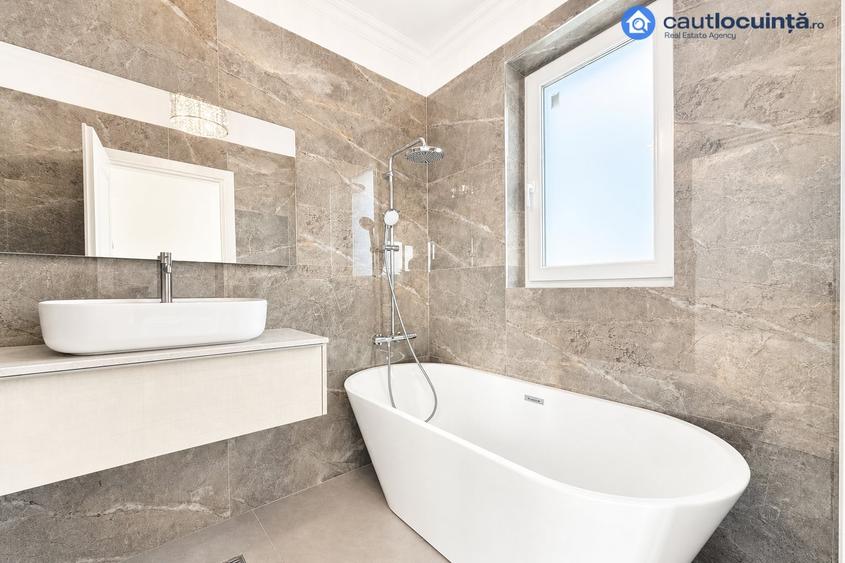 Apartament cu 3 camere decomandat în Obor