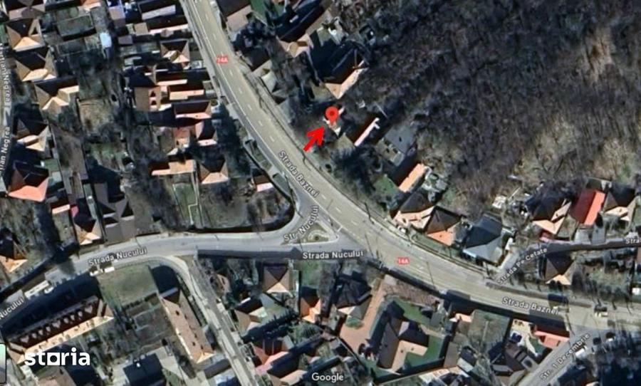 Casă cu 2 camere cu Teren 893 Mp în Central