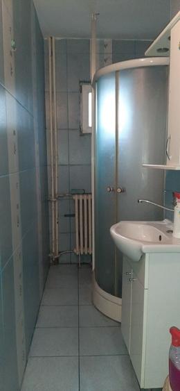 Vand apartament cu 2 camere Str.Tineretului - 4