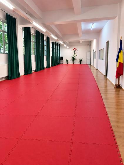 Spațiu comercial, de 130 mp, în Bucureștii Noi