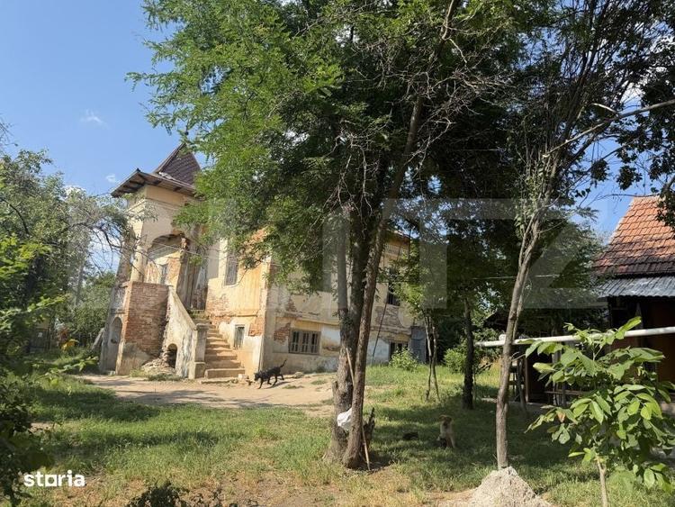 Casă cu 4 camere în Leșile