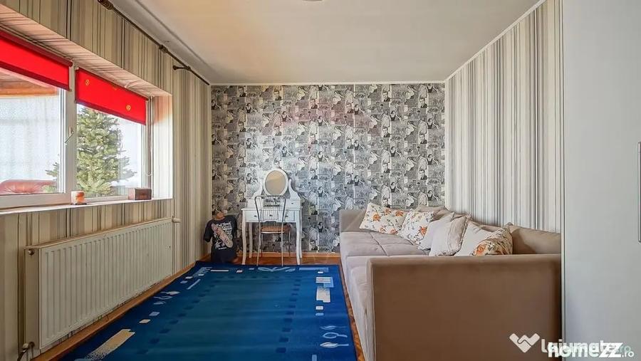 Casă cu 7 camere cu Teren 450 Mp în Caragiale