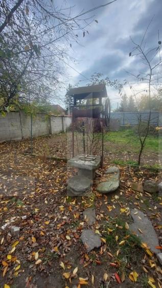 Casă individuală cu 2 camere cu Teren 438 Mp în Ozun