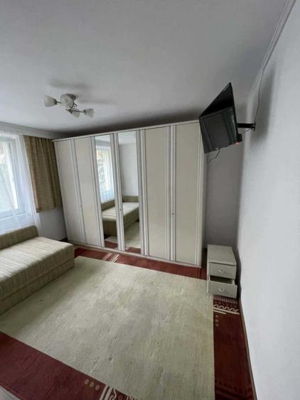 Apartament cu 2 camere decomandat în Precista