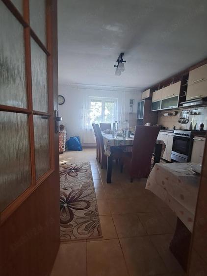 Casă cu Teren 1216 Mp în Tomești