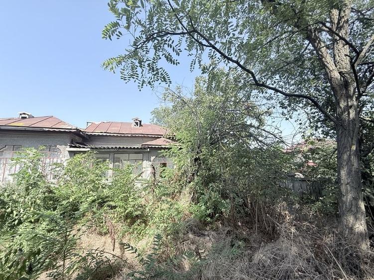 Casă cu 4 camere în Cernetu