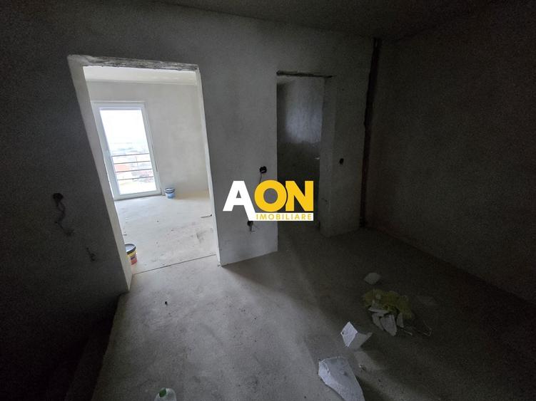 Duplex cu 3 camere cu Canalizare în Cetate