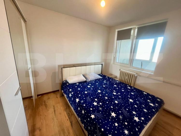 Apartament cu 3 camere semidecomandat în Rogerius
