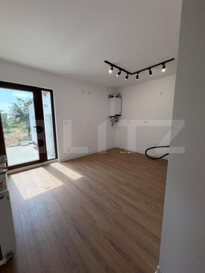 Casă cu 4 camere cu Teren 618 Mp în Central