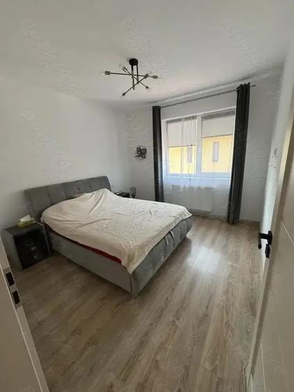 Casă cu 3 camere în Giroc