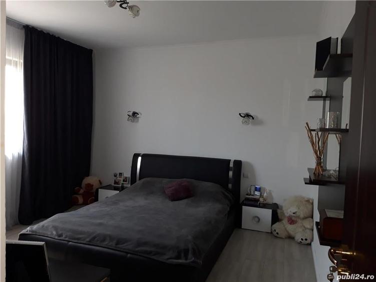 Casă cu 4 camere cu Teren 1000 Mp în Poroschia