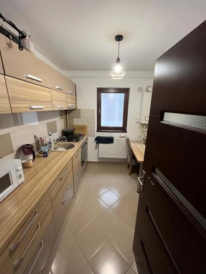 Apartament cu 3 camere decomandat, mobilat în Popas Păcurari