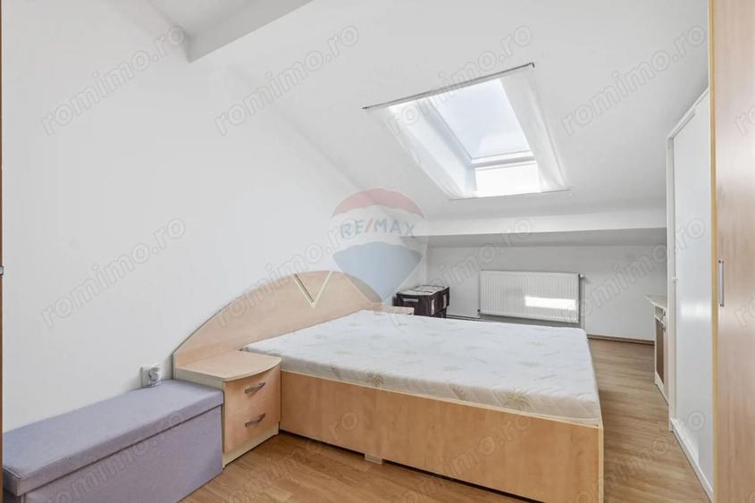 Apartament cu 3 camere decomandat, mobilat în Pârneava
