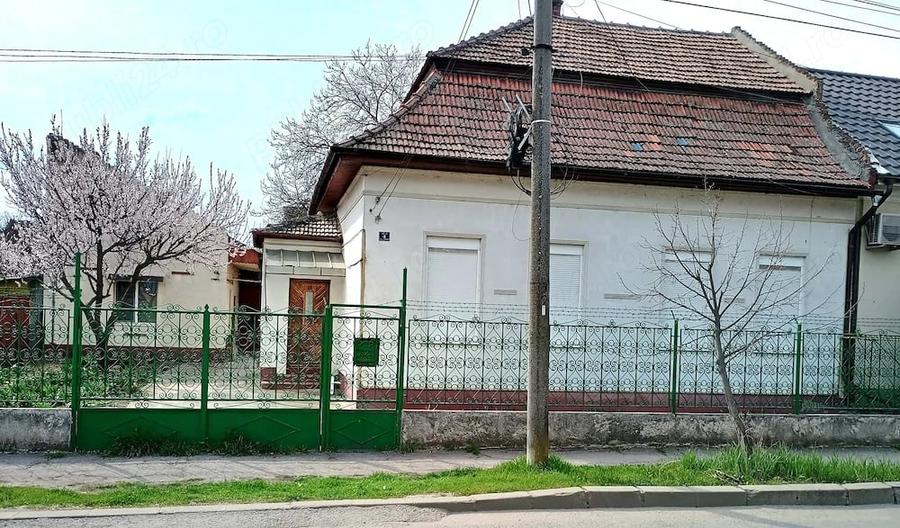 Casă cu 3 camere cu Teren 735 Mp în Olimpia-Stadion