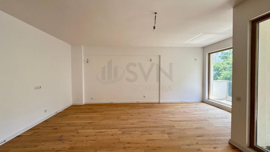 Apartament cu 4 camere decomandat în Iancului