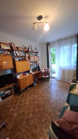 Apartament cu 3 camere decomandat în Tătărași
